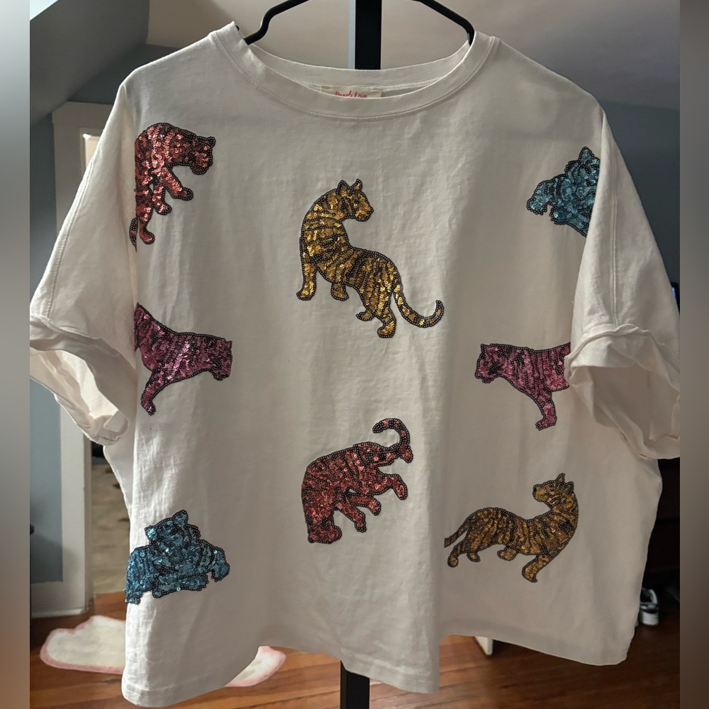 Peach Love California Sequin Tiger Tee - White with Pink, Gold, and Blue